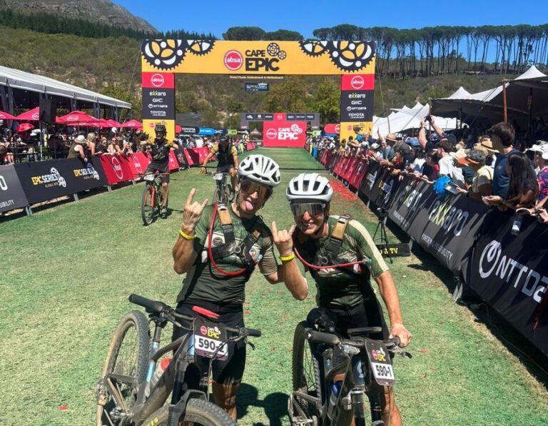 Cape Epic Ziel erreicht, wir gratulieren Brigitte und Simone vom 4-Heaven.